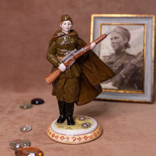 Фигура Солдат-снайпер Фигура Солдат-снайпер фото