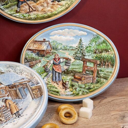 Рельеф «По тропинке за водицей» фото