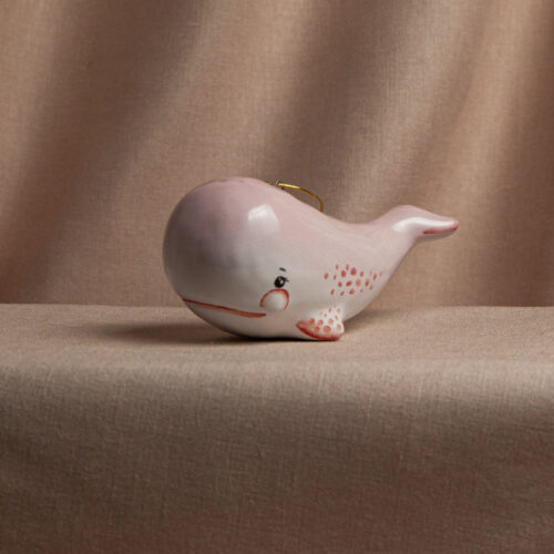 Кит розовый фото