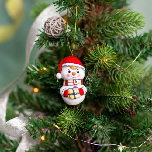 Ёлочная игрушка Cнеговик с подарком (из набора «Три снеговика») фото