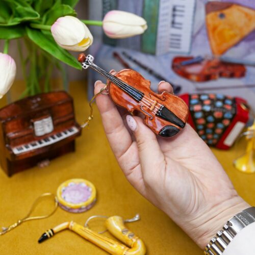 Скрипка из набора Музыкальные инструменты фото
