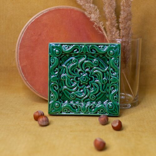 Изразец Лотос одноцветный зеленый фото