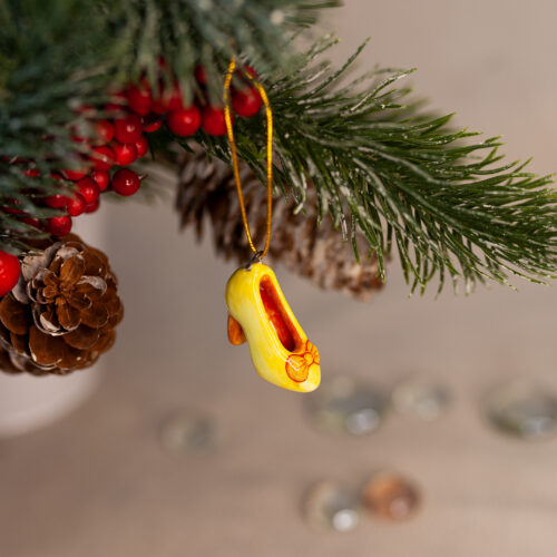 Туфля желтая мини Размер: 1.5 × 2.5 × 3 СМ, вес: 10ГР фото