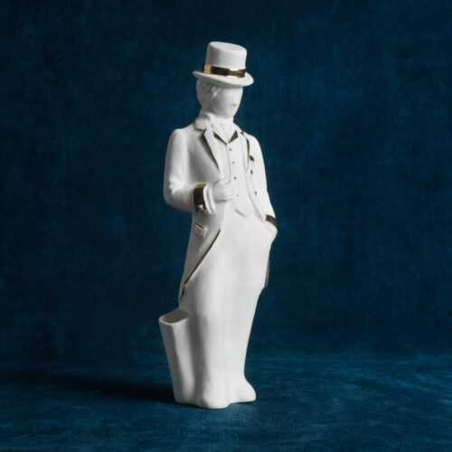 Кавалер (фарфор) золото фото