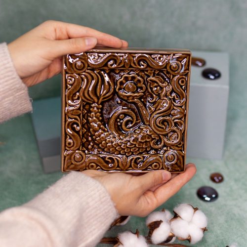 Изразец Русалка одноцветный коричневый фото