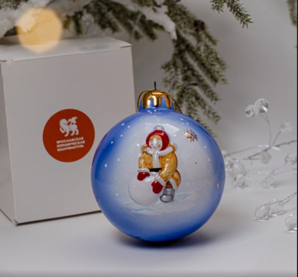 Шар синий с девочкой майолика фото