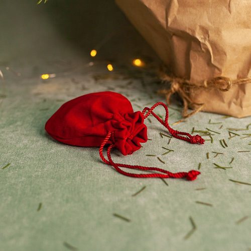 Мешочек бархатный красный фото